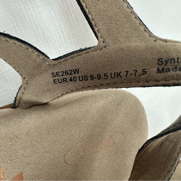 Aetrex Women's 40 (9-9.5) Gabby Bronze Adjustable Sandals - Picture 11 of 17